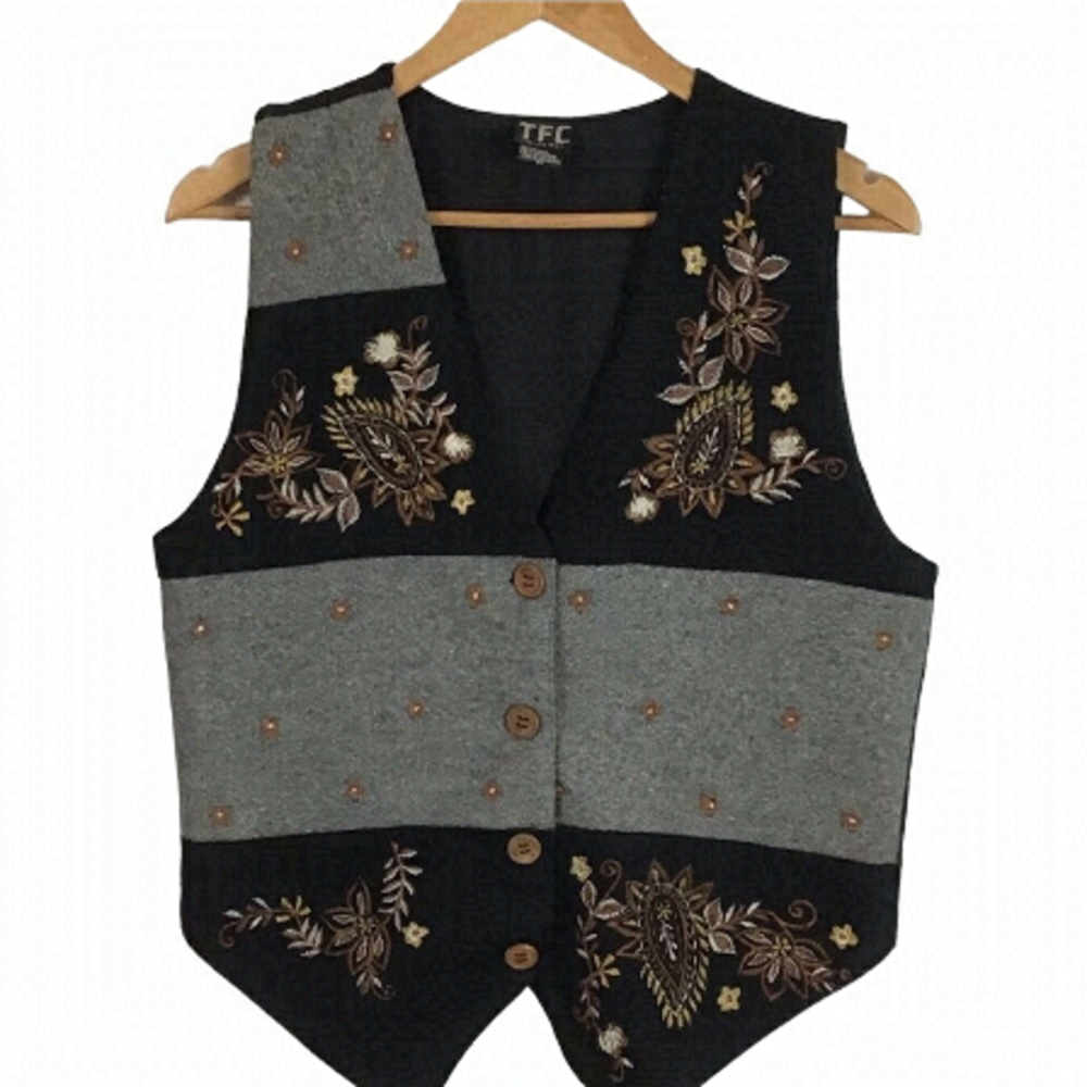 VINTAGE Wool floral embroidered vest black grey medium Cottagecore grandmacore
